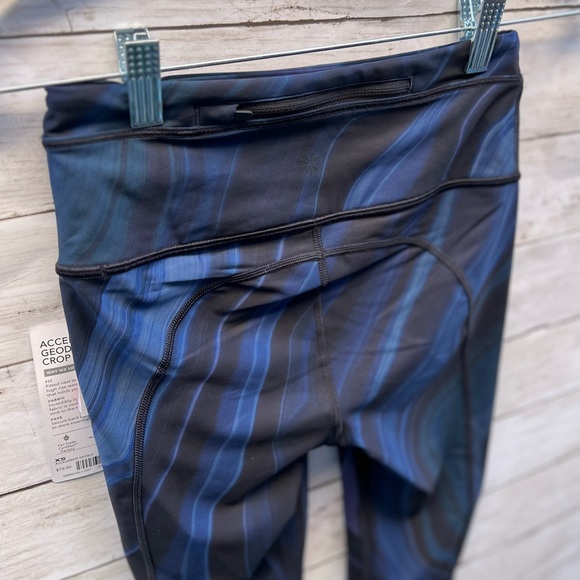 NEW Size XS Athleta Accelerate Geode Crop Blue High Rise Capri Leggings - Picture 7 of 10